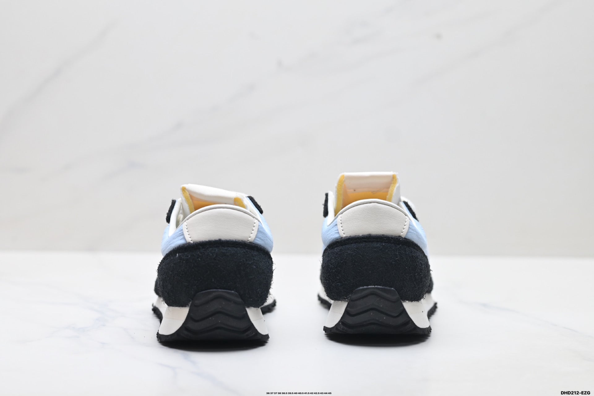 New Balance 471 — Low-Top Retro Lifestyle Sneaker U471AB