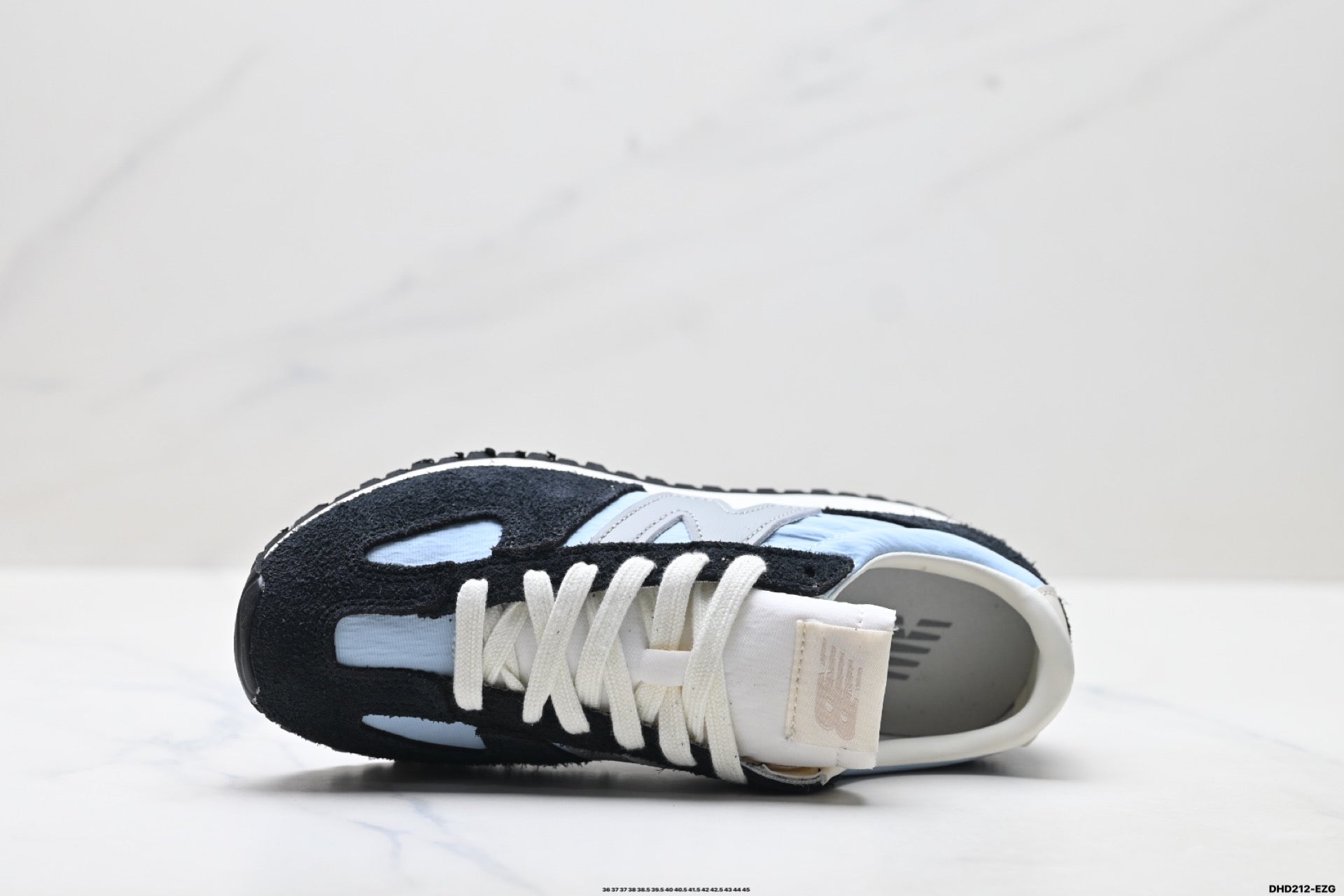 New Balance 471 — Low-Top Retro Lifestyle Sneaker U471AB
