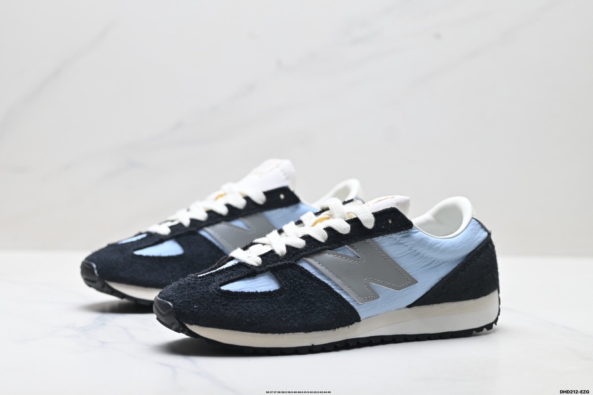 New Balance 471 — Low-Top Retro Lifestyle Sneaker U471AB
