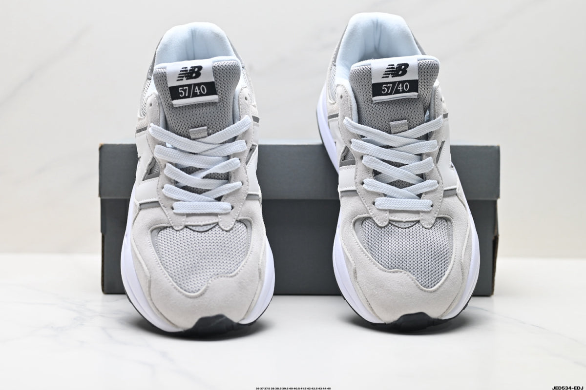 New Balance 5740 — Low-Top Cushioned Running Sneaker M5740CA