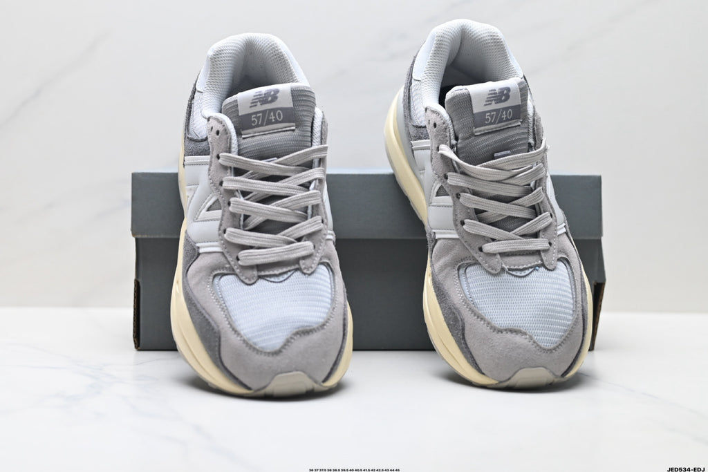 New Balance 5740 — Low-Top Cushioned Running Sneaker M5740PSG
