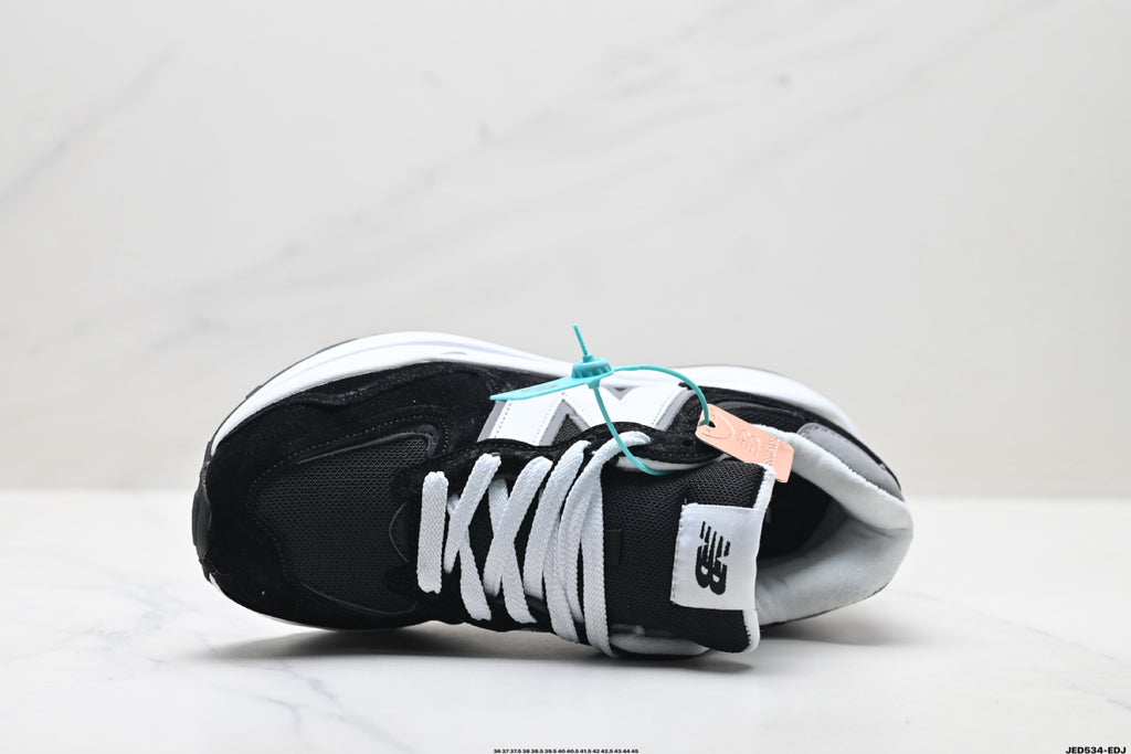 New Balance 5740 — Low-Top Cushioned Running Sneaker M5740CB