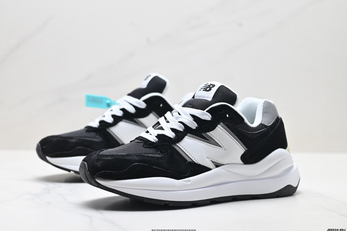New Balance 5740 — Low-Top Cushioned Running Sneaker M5740CB