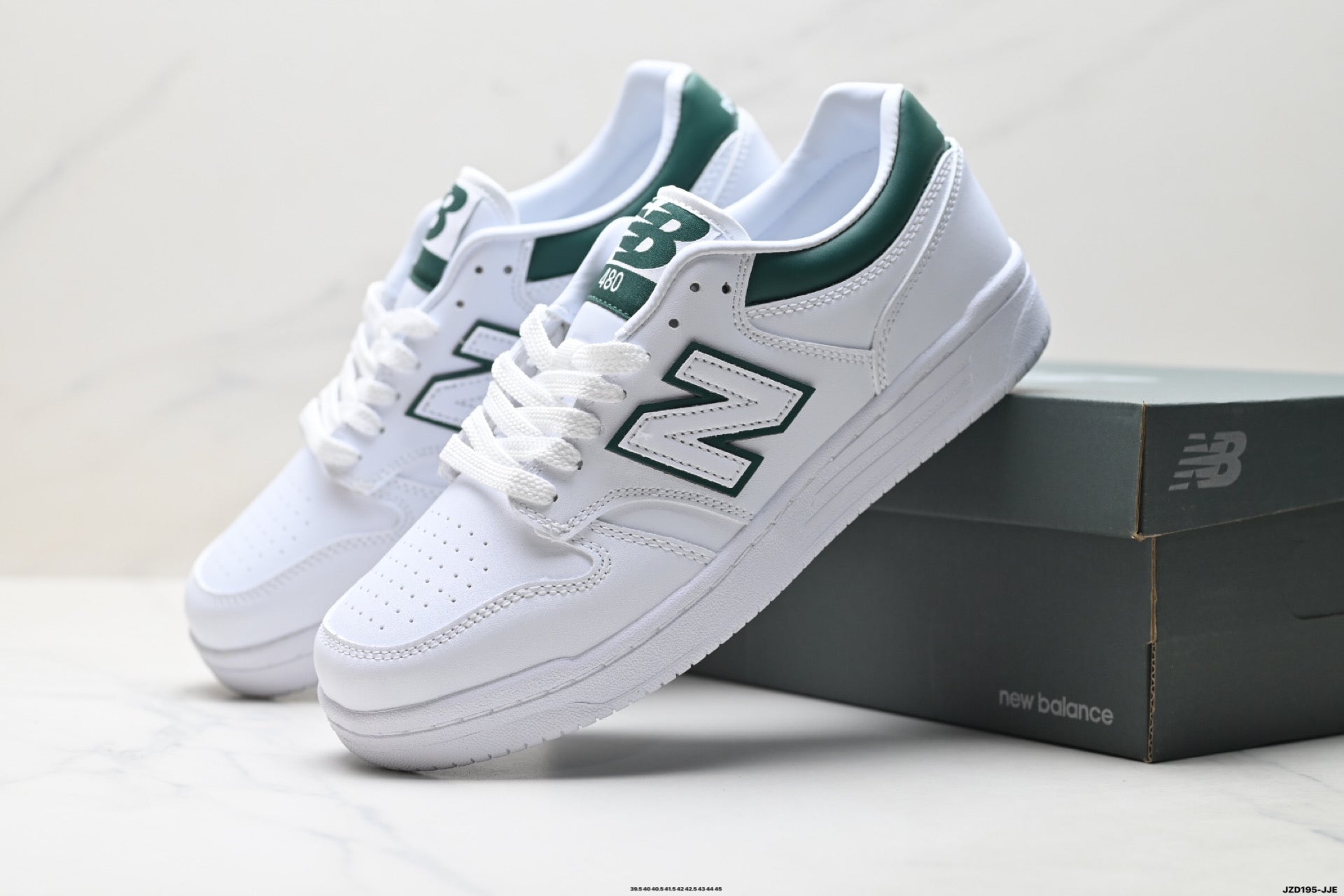New Balance 480 — Low-Top Lace-Up Lifestyle Sneaker BB480LGT