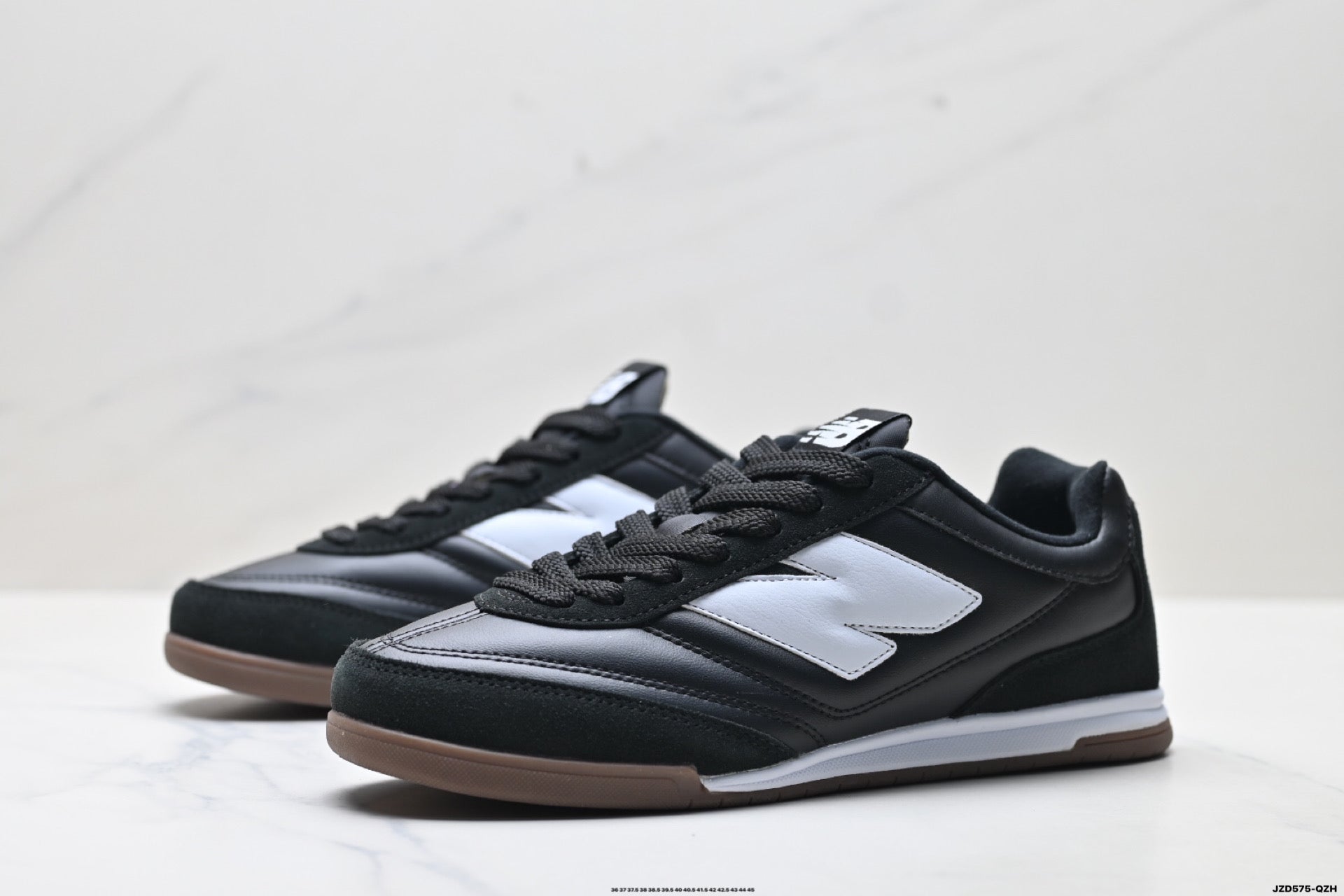 New Balance RC42 — Low-Top Unisex Lifestyle Sneaker URC42LB