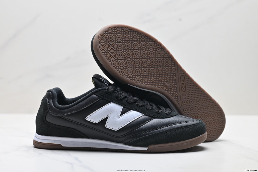 New Balance RC42 — Low-Top Unisex Lifestyle Sneaker URC42LB
