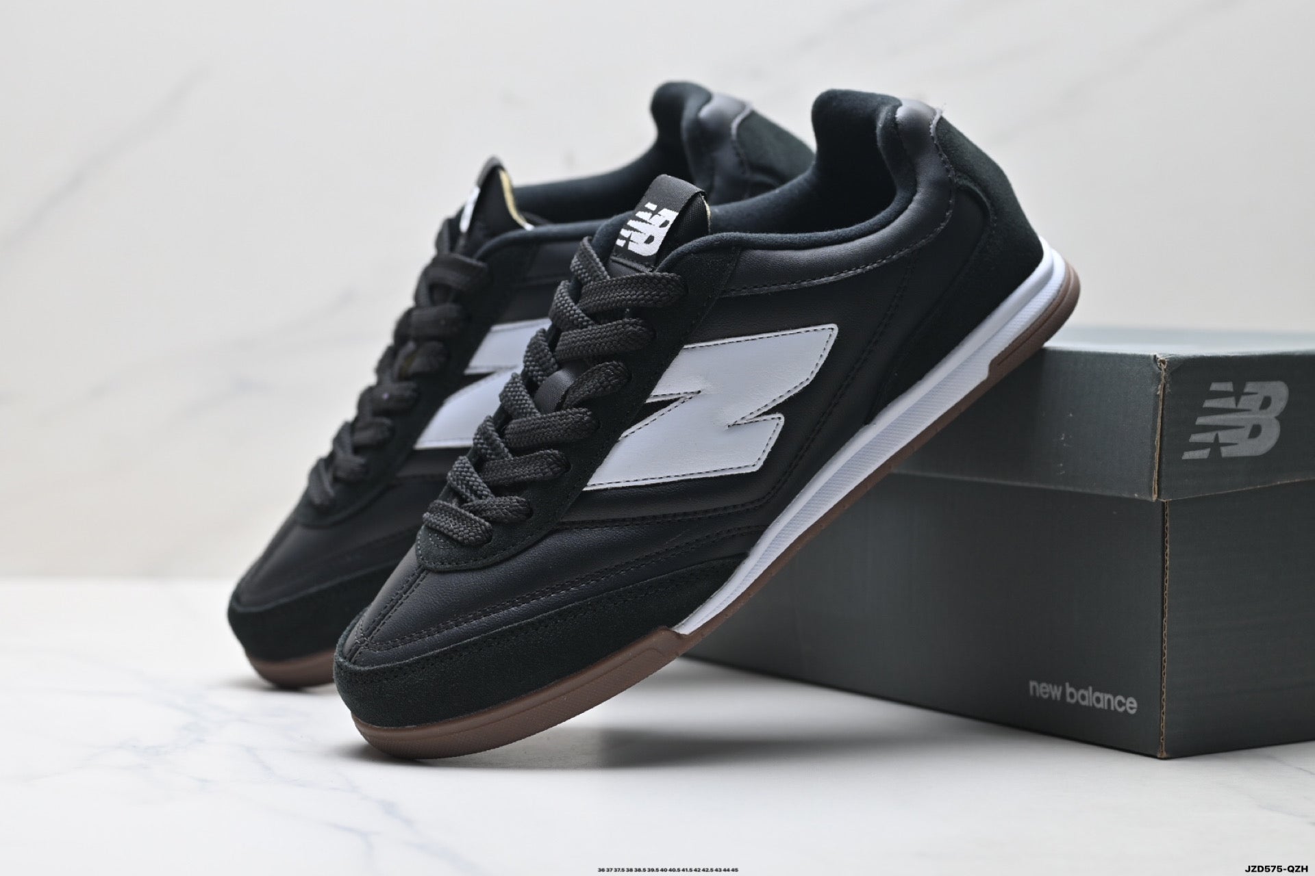 New Balance RC42 — Low-Top Unisex Lifestyle Sneaker URC42LB