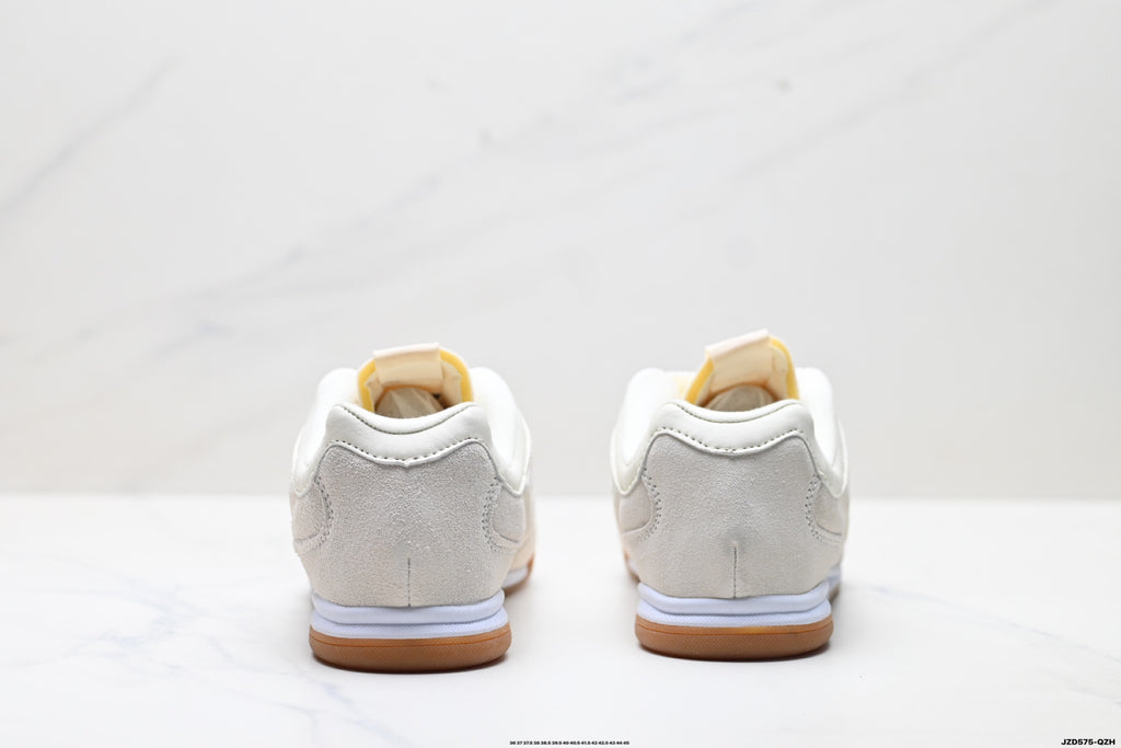 New Balance RC42 — Low-Top Unisex Lifestyle Sneaker URC42EA