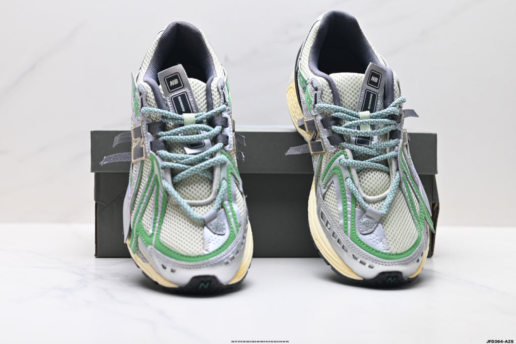 New Balance M1906 — Archive Retro Dad Sneaker U1906ADC