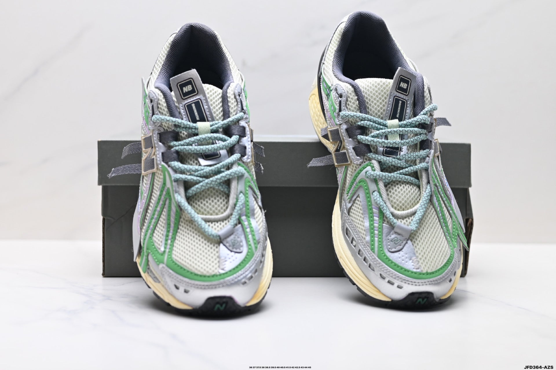 New Balance M1906 — Archive Retro Dad Sneaker U1906ADC