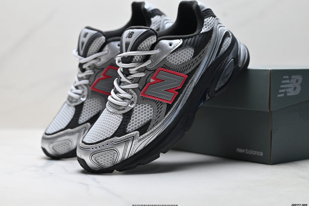 New Balance 2010 | Black & Silver Retro Dad Running Sneaker — U2010203