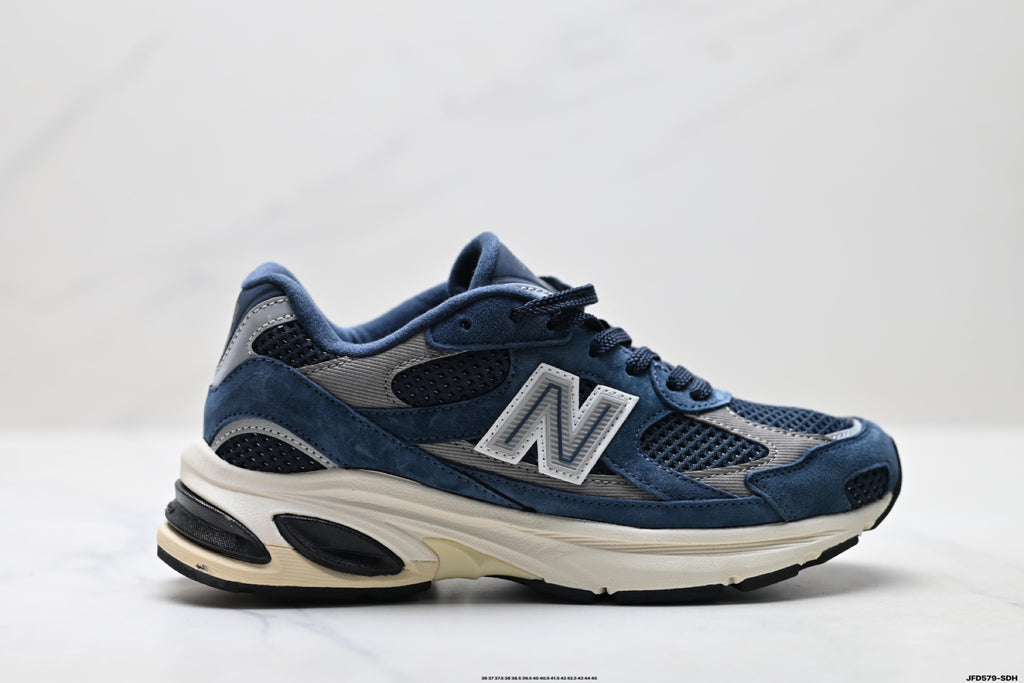 New Balance 2010 | Retro Dad-Style Mesh Running Sneaker — U2010RC