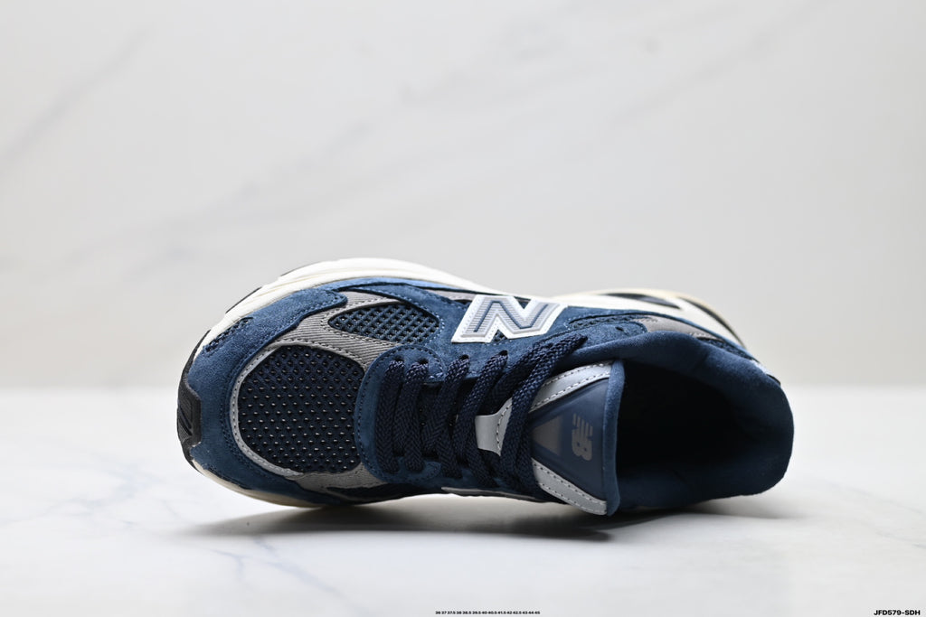 New Balance 2010 | Retro Dad-Style Mesh Running Sneaker — U2010RC