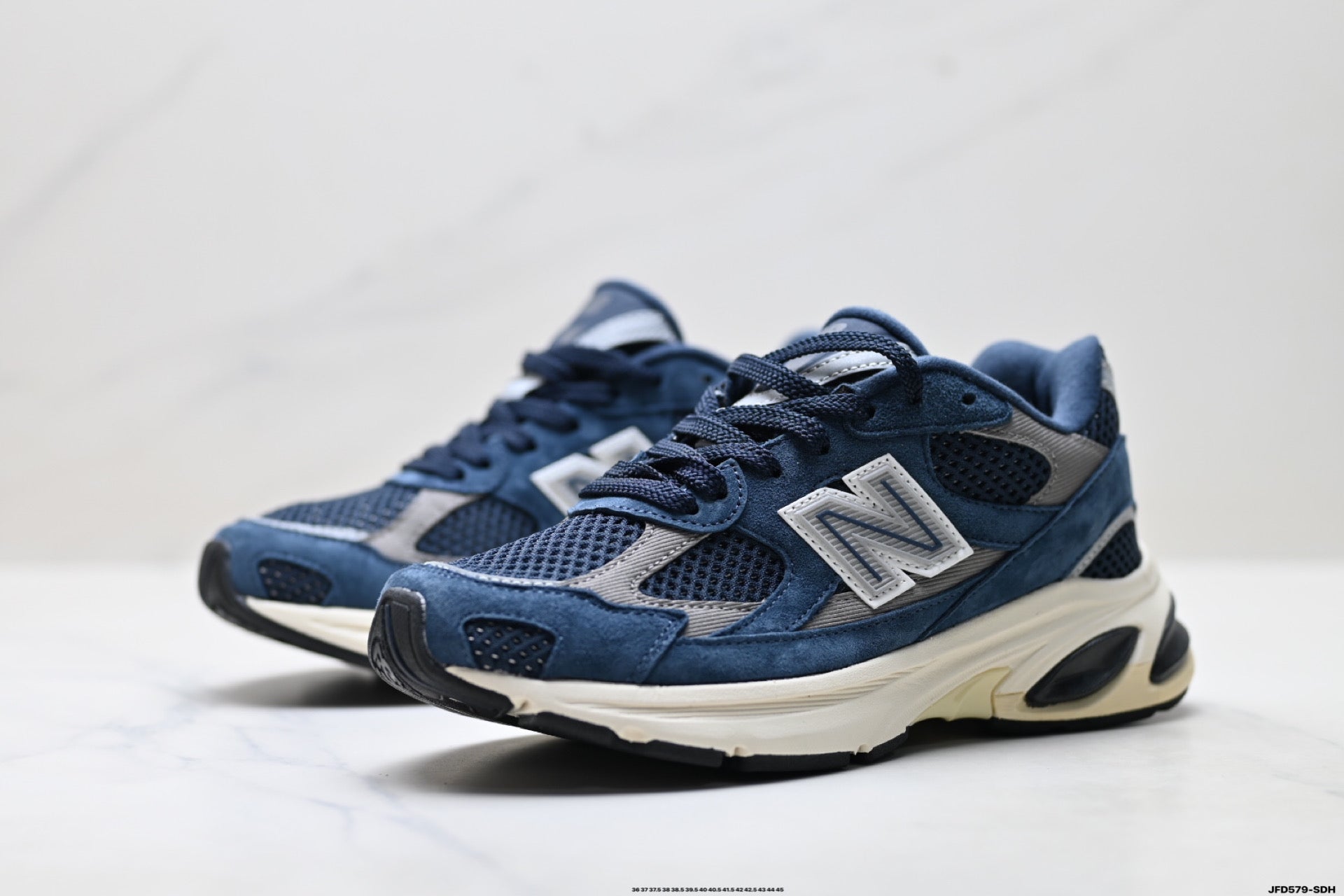 New Balance 2010 | Retro Dad-Style Mesh Running Sneaker — U2010RC