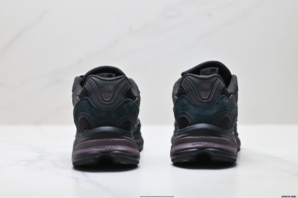 New Balance 2010 | Retro Dad-Style Mesh Running Sneaker — U2010ETB
