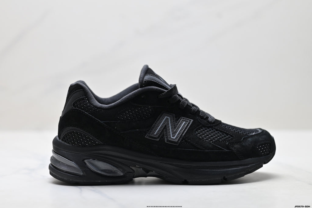 New Balance 2010 | Retro Dad-Style Mesh Running Sneaker — U2010TTB