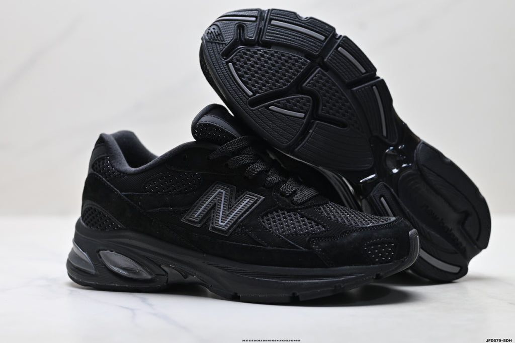 New Balance 2010 | Retro Dad-Style Mesh Running Sneaker — U2010TTB