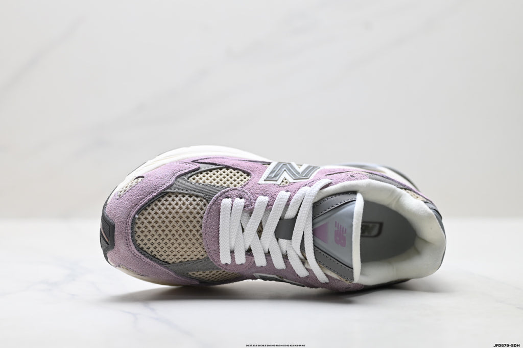 New Balance 2010 | Retro Dad-Style Mesh Running Sneaker — U2010WCC