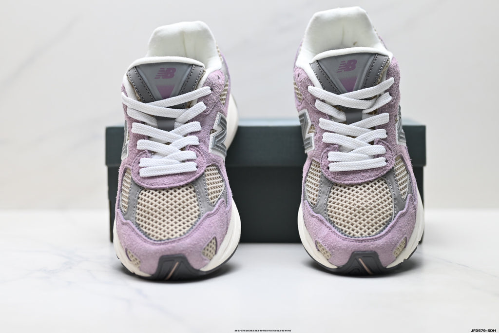 New Balance 2010 | Retro Dad-Style Mesh Running Sneaker — U2010WCC