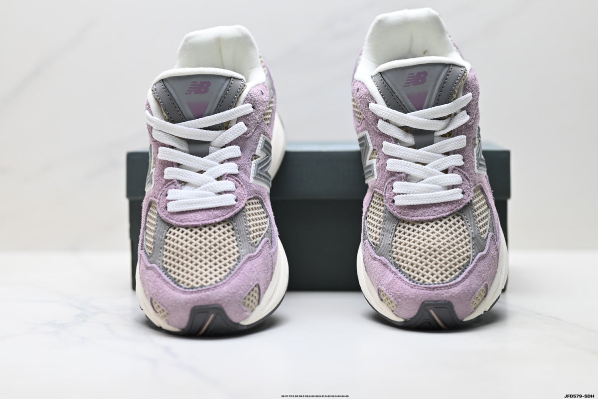 New Balance 2010 | Retro Dad-Style Mesh Running Sneaker — U2010WCC