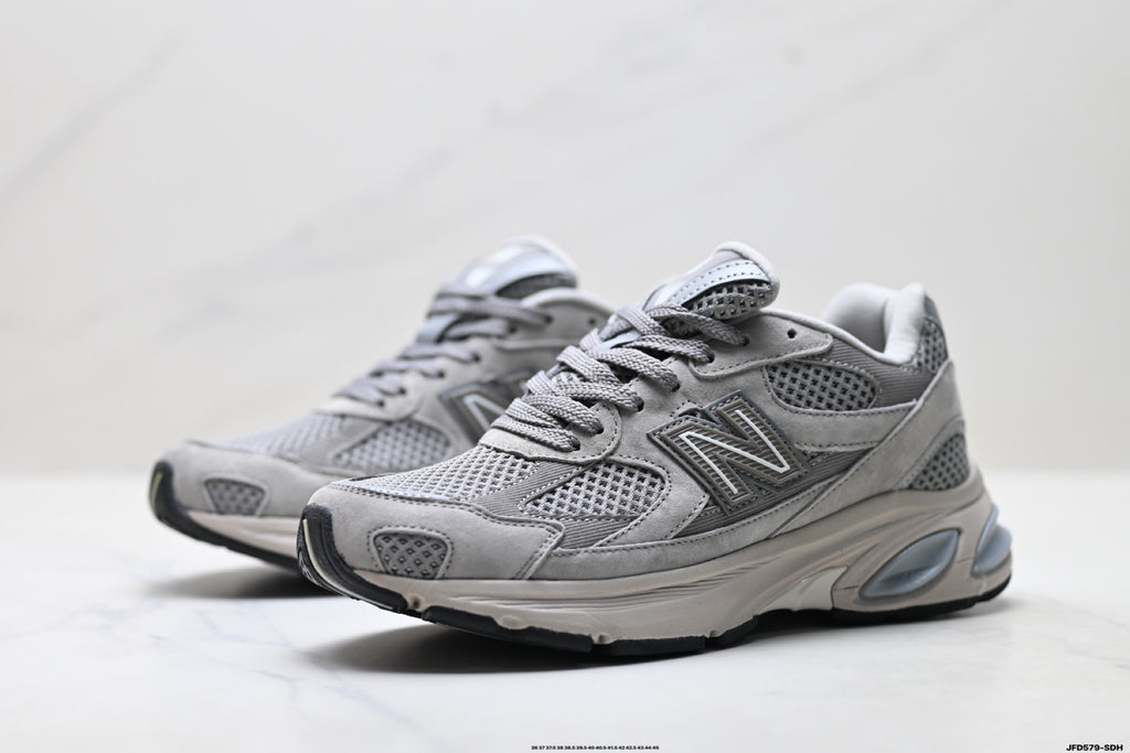 New Balance 2010 | Retro Dad-Style Mesh Running Sneaker — U2010RC (Grey/Blue)