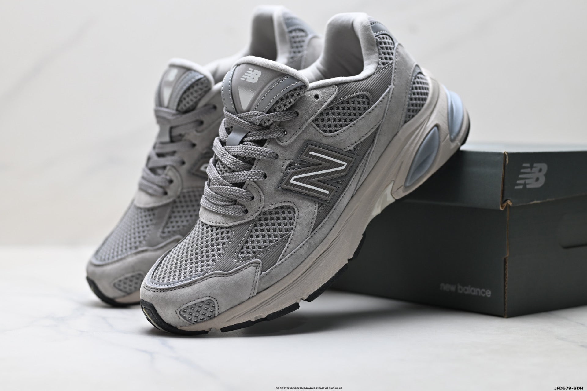 New Balance 2010 | Retro Dad-Style Mesh Running Sneaker — U2010RC (Grey/Blue)
