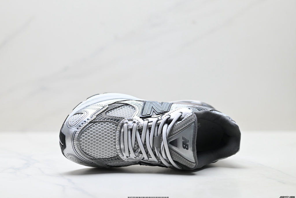 New Balance 2010 | Retro Dad-Style Mesh Running Sneaker — U2010753