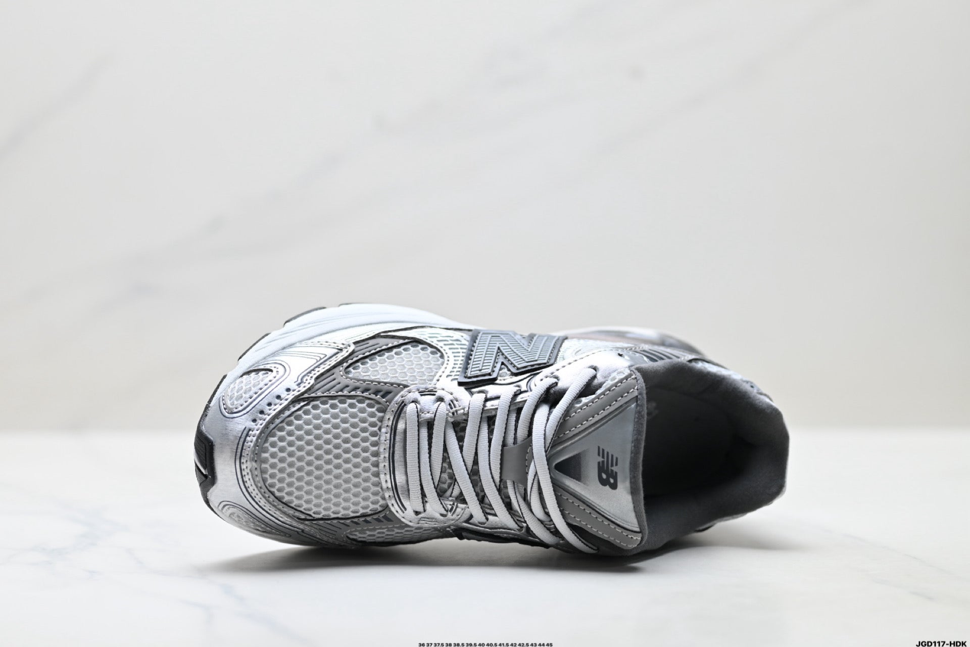 New Balance 2010 | Retro Dad-Style Mesh Running Sneaker — U2010753
