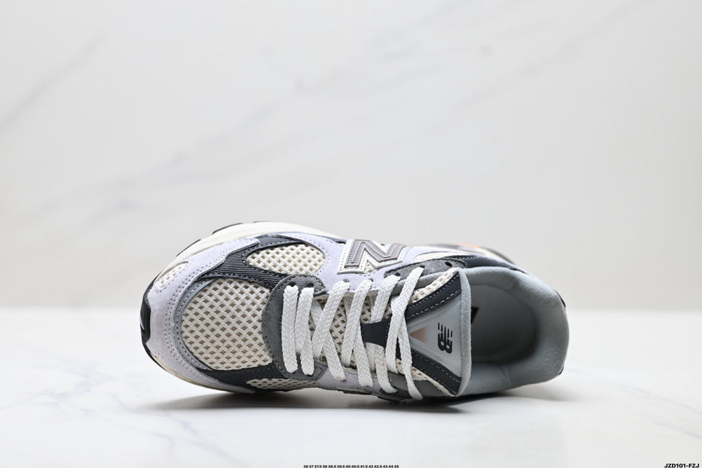 New Balance 2010 | Retro Dad-Style Mesh Running Sneaker — U2010TTO