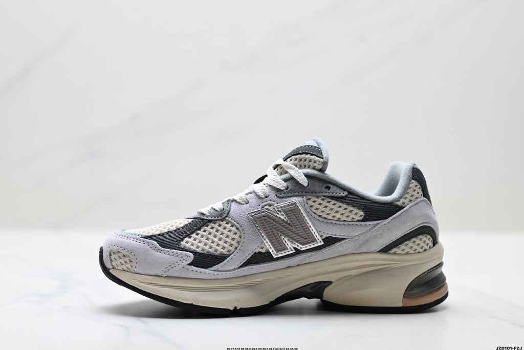 New Balance 2010 | Retro Dad-Style Mesh Running Sneaker — U2010TTO