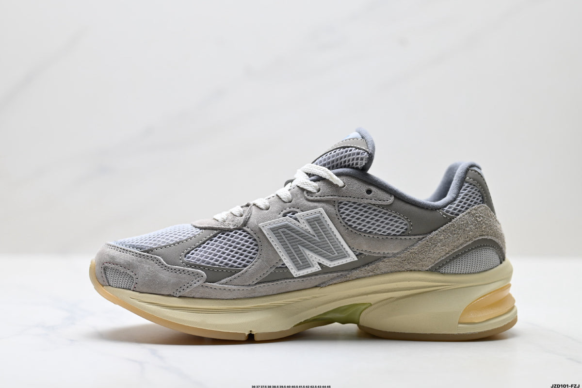 New Balance 2010 | Retro Dad Sneaker – Mesh & Suede Running Shoe