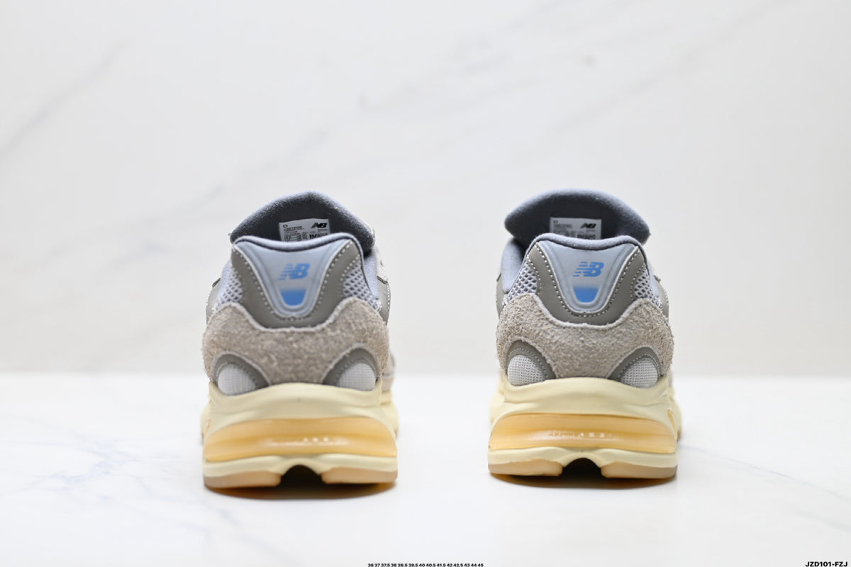 New Balance 2010 | Retro Dad Sneaker – Mesh & Suede Running Shoe