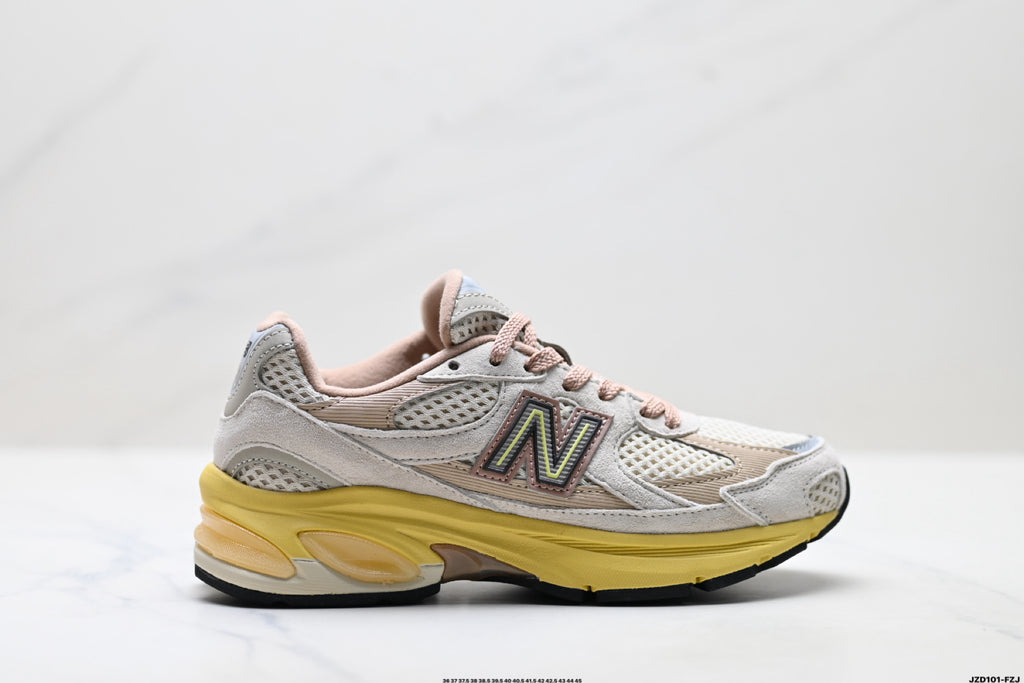 New Balance 2010 | Retro Dad Sneaker – Mesh & Suede Running Shoe U2010SGR