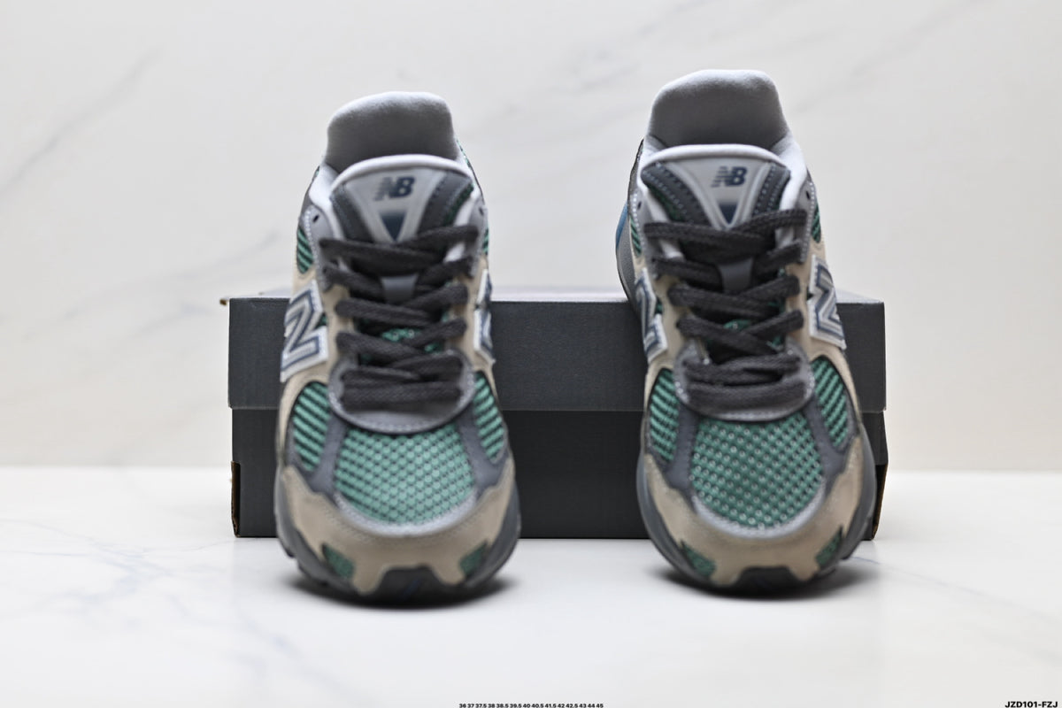 New Balance 2010 | Retro Dad Sneaker – Mesh & Suede Running Shoe U2010AGY