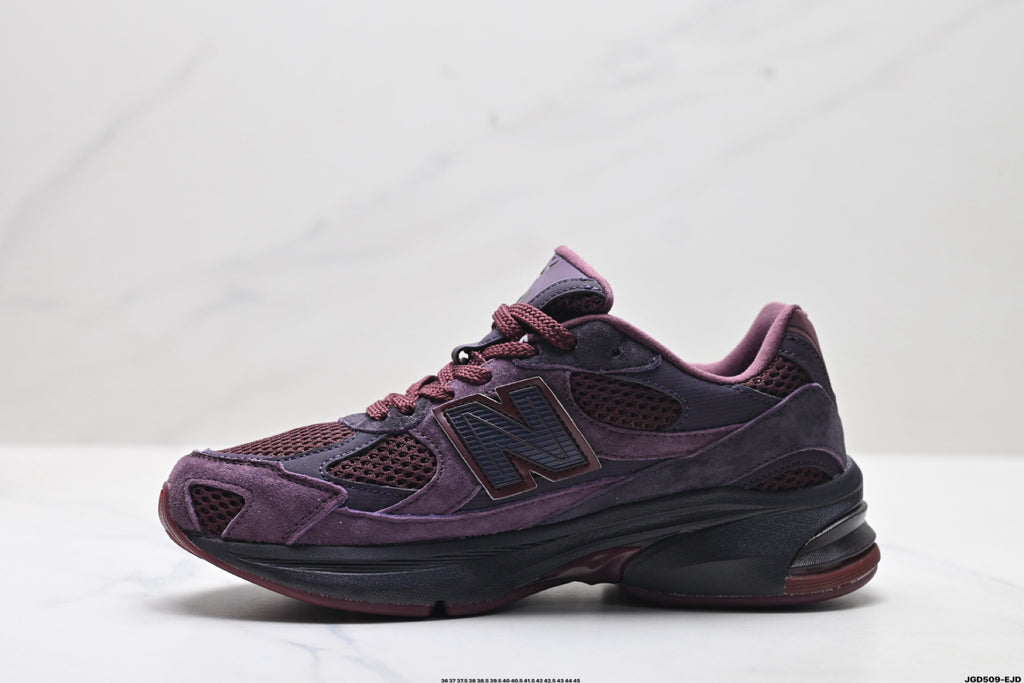 New Balance 2010 | Retro Dad Sneaker – Mesh & Suede Running Shoe U2010RP1