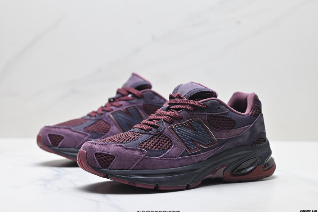 New Balance 2010 | Retro Dad Sneaker – Mesh & Suede Running Shoe U2010RP1