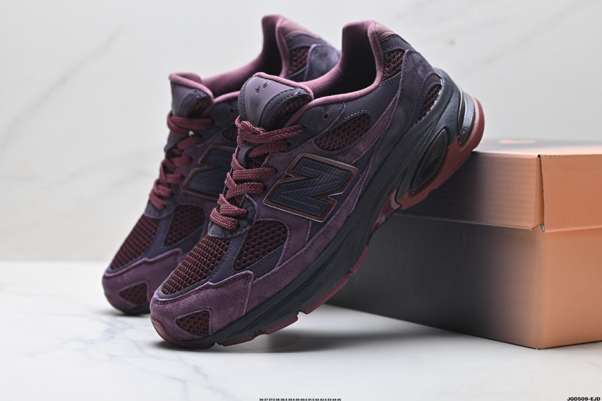 New Balance 2010 | Retro Dad Sneaker – Mesh & Suede Running Shoe U2010RP1