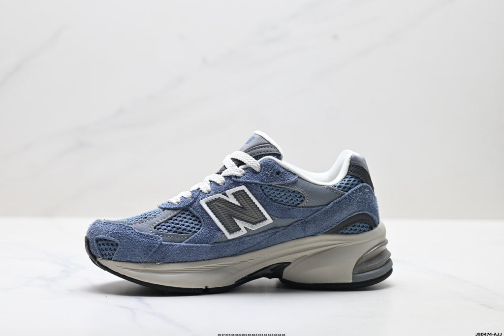New Balance 2010 | Retro Dad Sneaker – Mesh & Suede Running Shoe U2010WNV