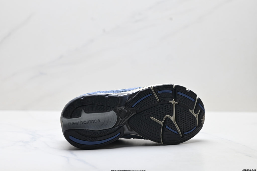 New Balance 2010 | Retro Dad Sneaker – Mesh & Suede Running Shoe U2010WNV