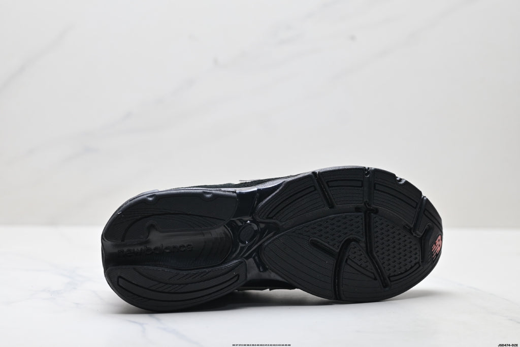 New Balance 2010 | Retro Dad Sneaker – Mesh & Suede Running Shoe U20109LY