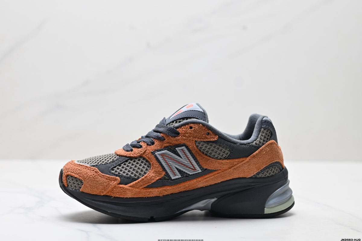 New Balance 2010 | Retro Dad Sneaker – Mesh & Suede Running Shoe U2010ANV