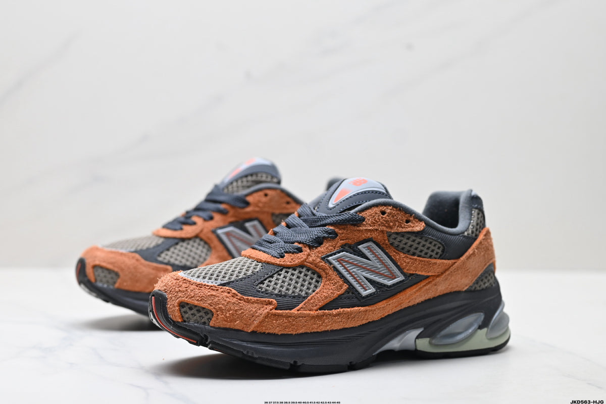 New Balance 2010 | Retro Dad Sneaker – Mesh & Suede Running Shoe U2010ANV