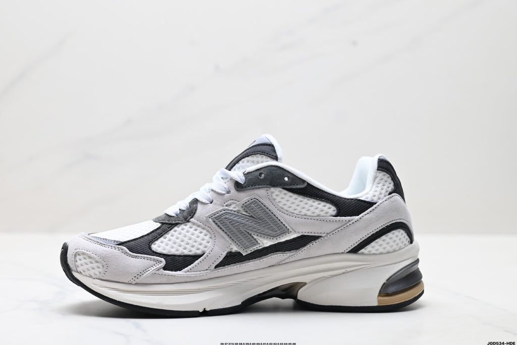 New Balance 2010 | Retro Dad Sneaker – Mesh & Suede Running Shoe U2010V1