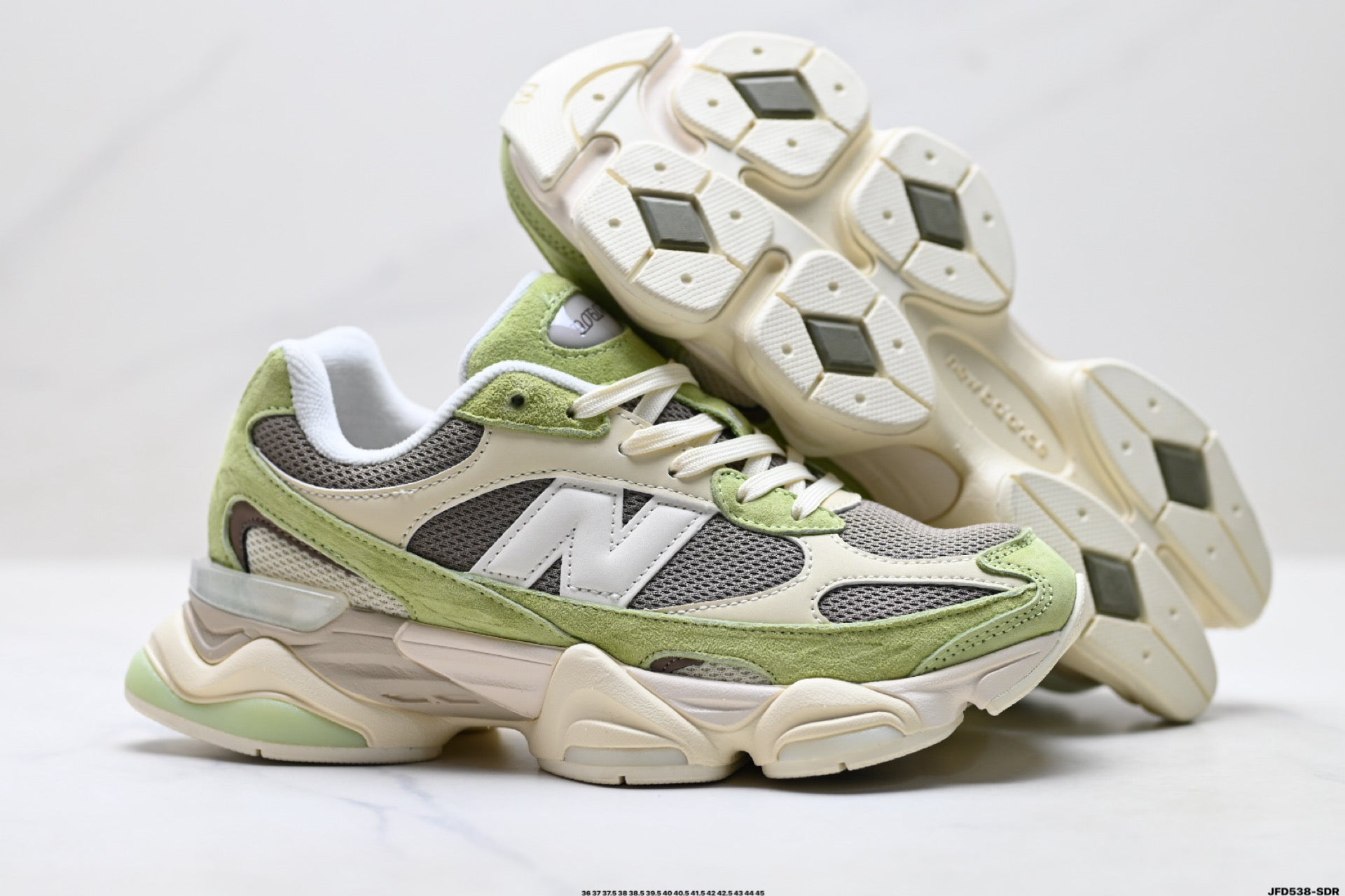New Balance 9060 | Retro Casual Running Shoe – Mesh & Suede U906028L