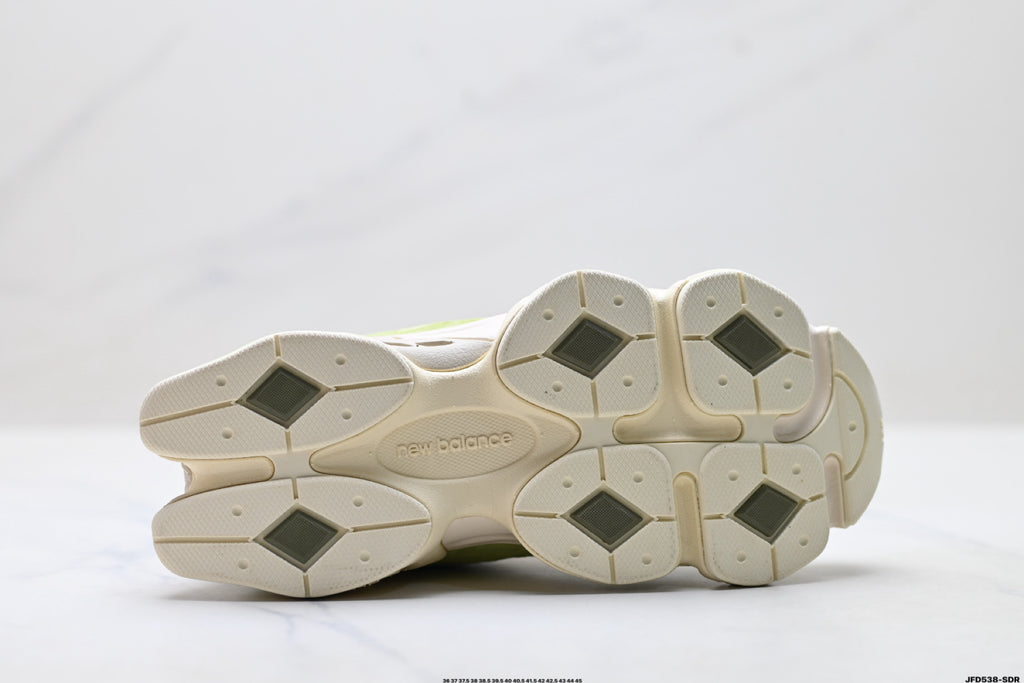 New Balance 9060 | Retro Casual Running Shoe – Mesh & Suede U906028L