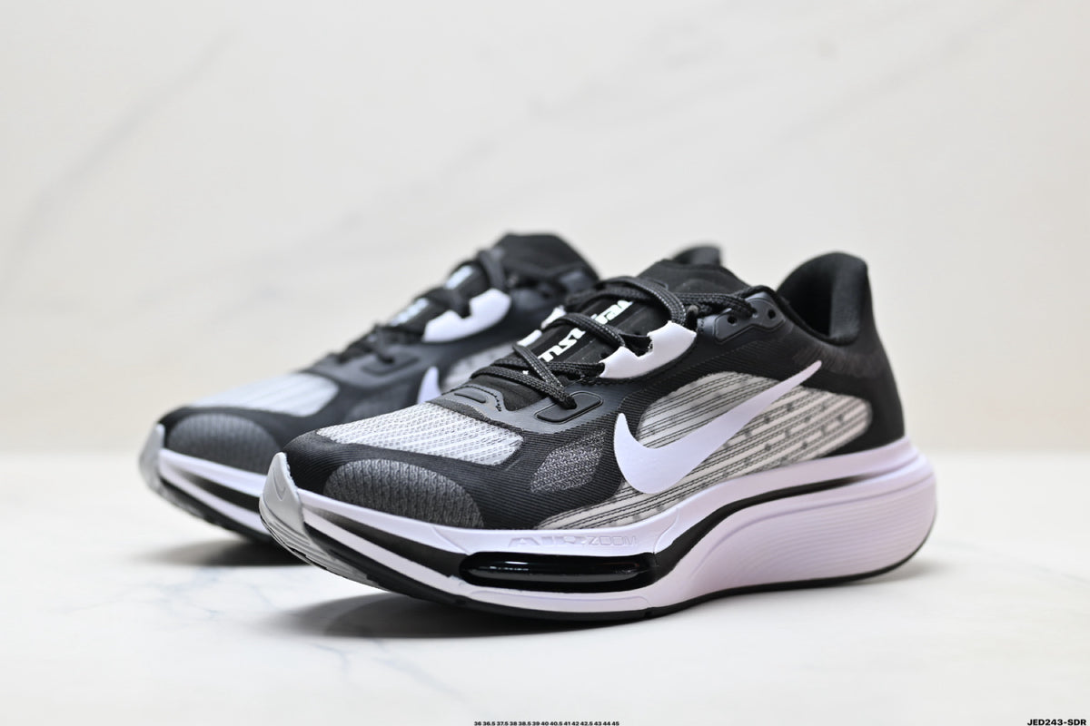 Nike Air Zoom Pegasus Plus | Marathon Running Shoe – Flyknit & ZoomX IM2541 – Black/White