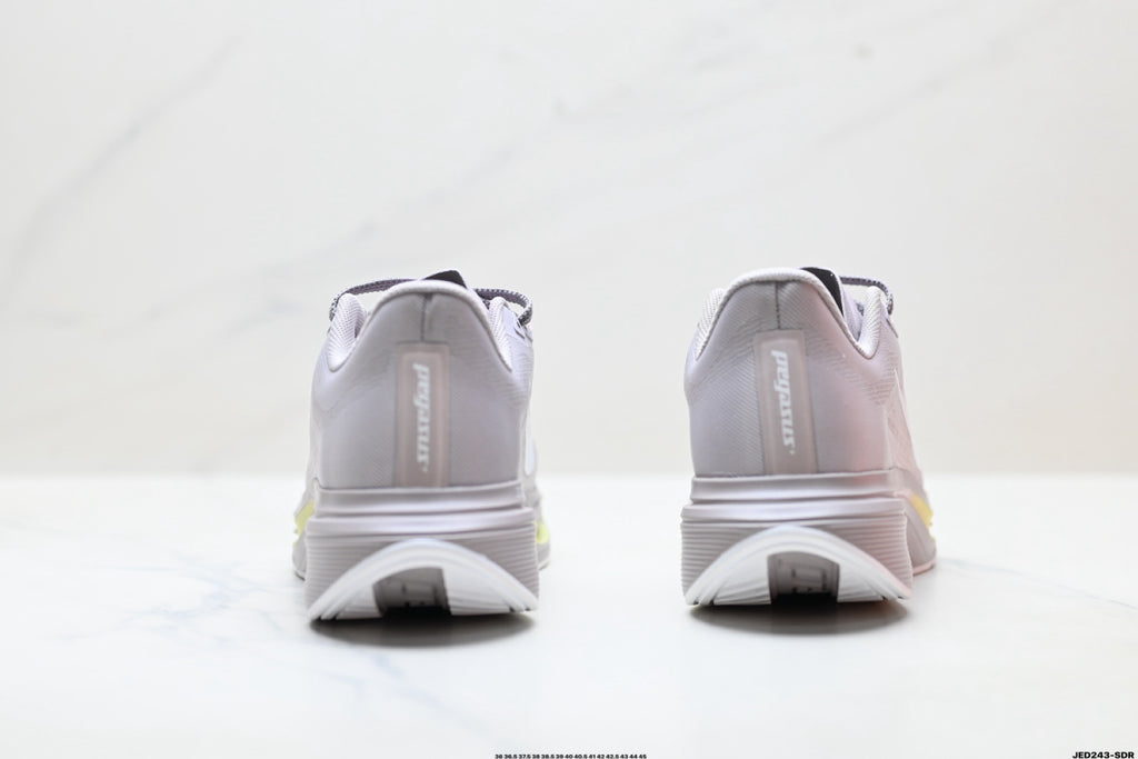 Nike Air Zoom Pegasus Plus | Marathon Running Shoe – Flyknit & ZoomX