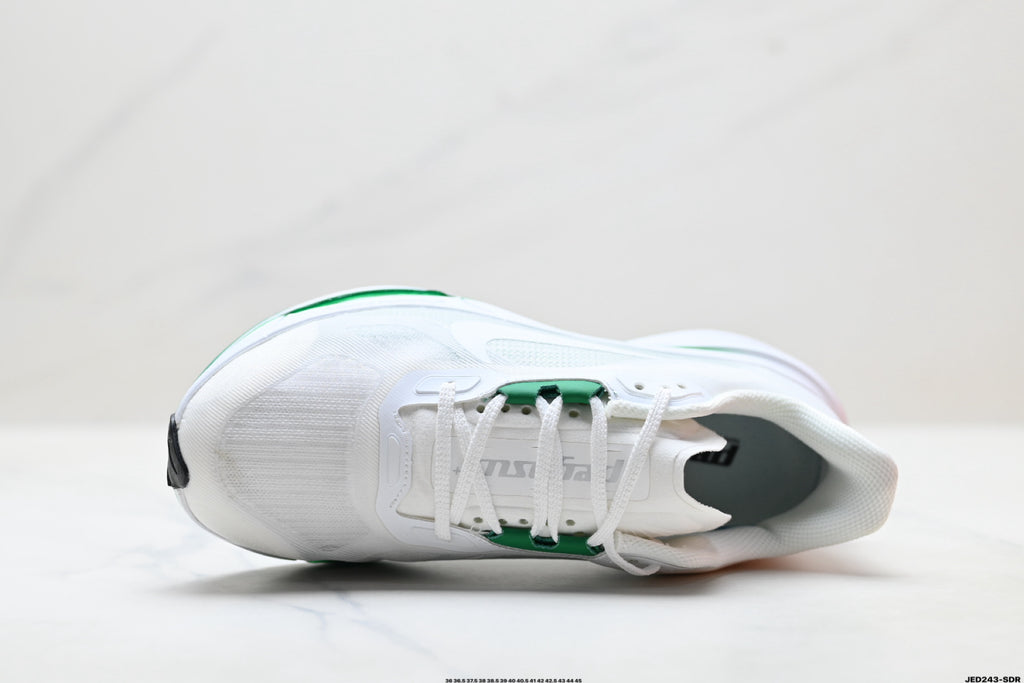 Nike Air Zoom Pegasus Plus | Marathon Running Shoe – Flyknit & ZoomX
