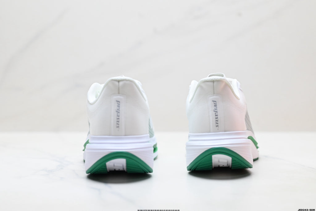 Nike Air Zoom Pegasus Plus | Marathon Running Shoe – Flyknit & ZoomX