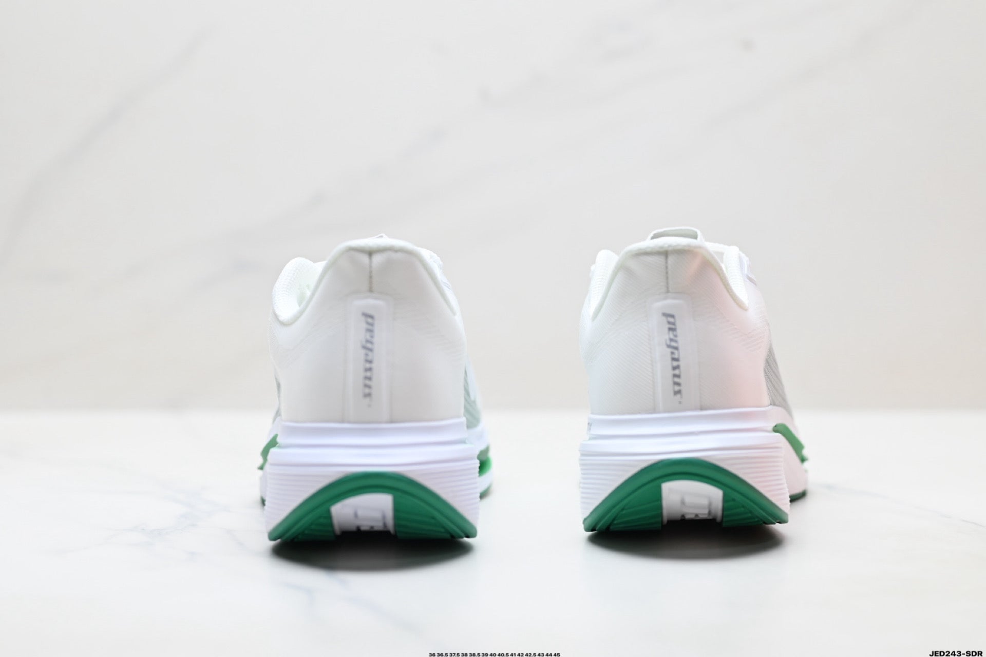 Nike Air Zoom Pegasus Plus | Marathon Running Shoe – Flyknit & ZoomX